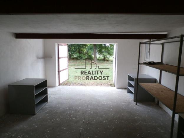 Pronájem garáže, Práče, 26 m2