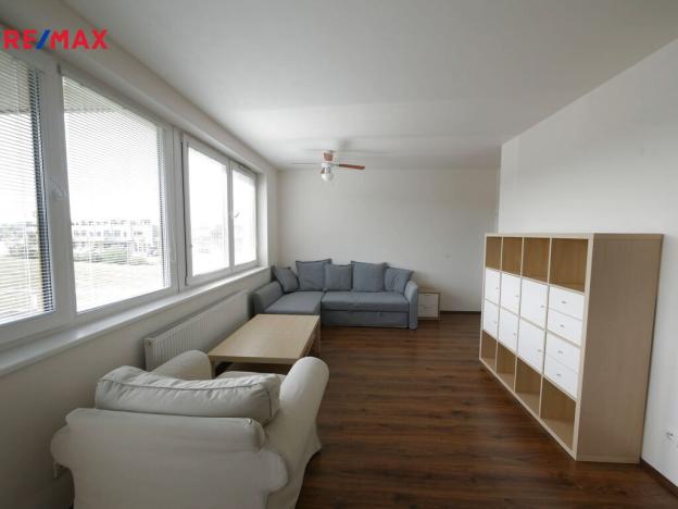 Pronájem bytu 1+kk, Praha - Hostavice, U Hostavického potoka, 43 m2