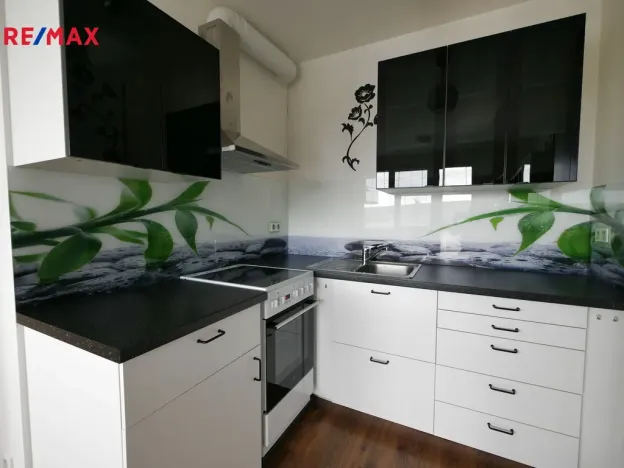 Pronájem bytu 1+kk, Praha - Hostavice, U Hostavického potoka, 43 m2