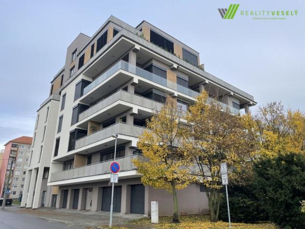 Pronájem bytu 2+kk, Hodonín, Očovská, 66 m2