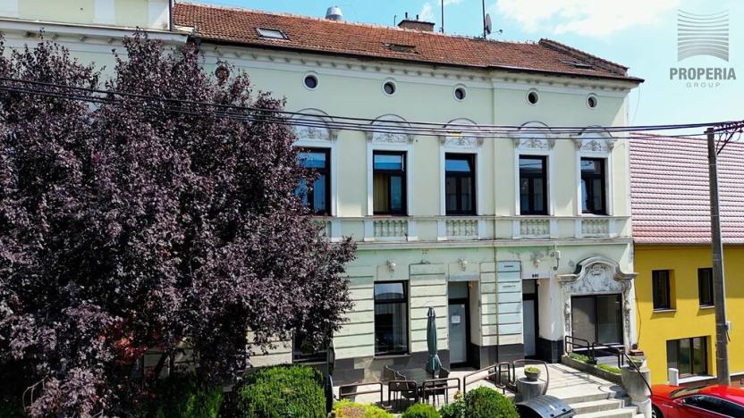 Prodej komerční nemovitosti, Slavkov u Brna, Koláčkovo náměstí, 139 m2