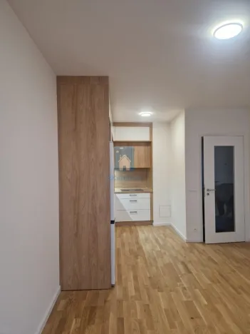 Pronájem bytu 2+kk, Praha, Maroldova, 49 m2