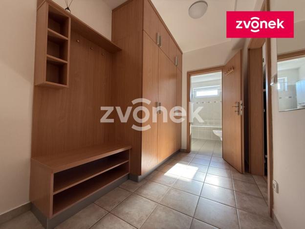 Pronájem bytu 2+kk, Zlín, Plesníkova, 52 m2