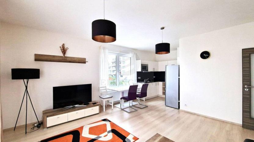 Pronájem bytu 2+kk, Praha - Letňany, Hlučkova, 59 m2