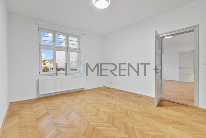 Pronájem bytu 3+1, Liberec - Liberec III-Jeřáb, nám. Soukenné, 106 m2