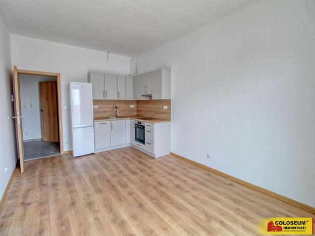Pronájem bytu 2+kk, Znojmo, Vídeňská třída, 46 m2