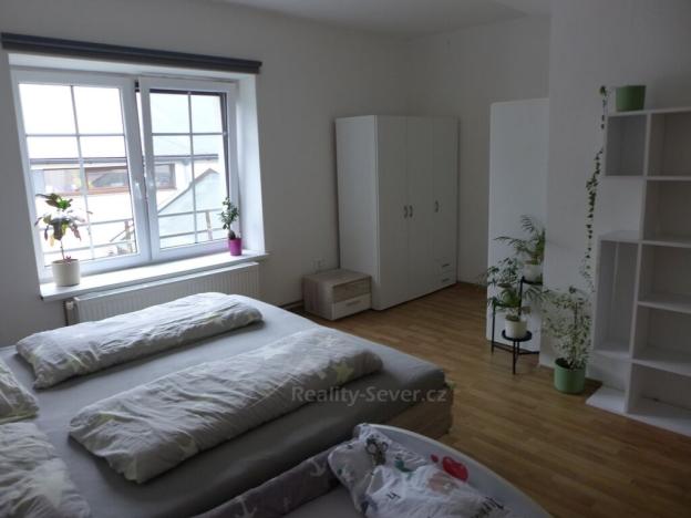 Pronájem bytu 3+kk, Nový Bor - Arnultovice, 91 m2