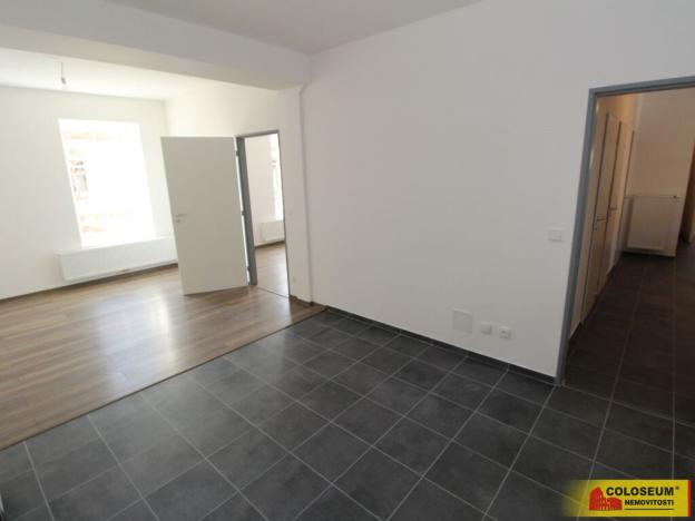 Pronájem bytu 2+kk, Znojmo, 54 m2