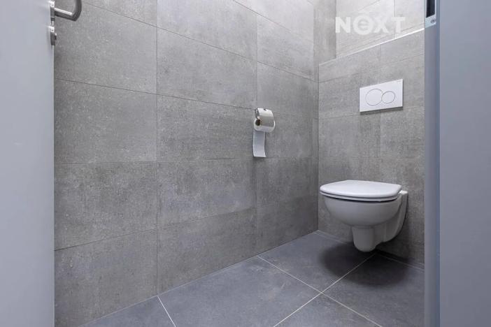 Pronájem skladu, Milovice, 386 m2