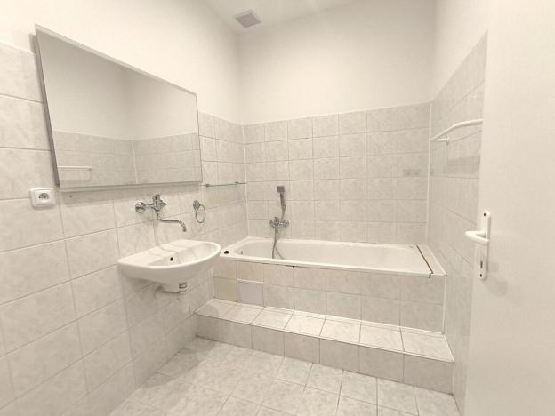 Pronájem bytu 3+1, Nový Bydžov, Třída B. Smetany, 97 m2