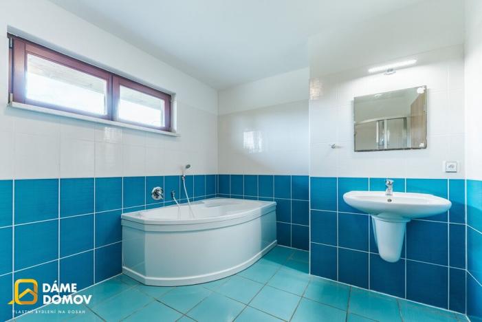 Prodej rodinného domu, Pohořelice, Školní, 350 m2