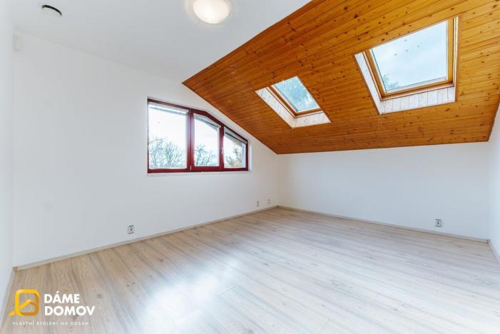 Prodej rodinného domu, Pohořelice, Školní, 350 m2