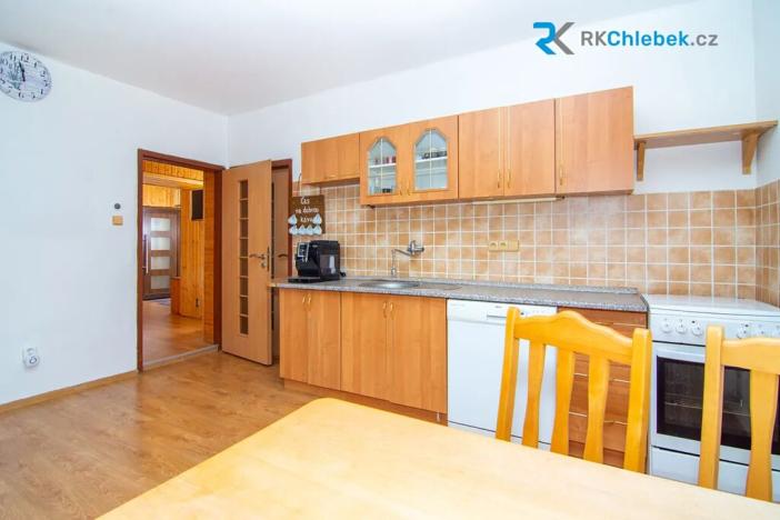 Prodej rodinného domu, Lomnice, 180 m2