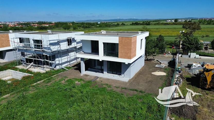 Prodej rodinného domu, Pomorie, Bulharsko, 196 m2