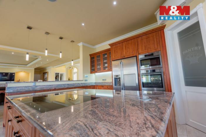 Prodej rodinného domu, Louny, Březinova, 429 m2