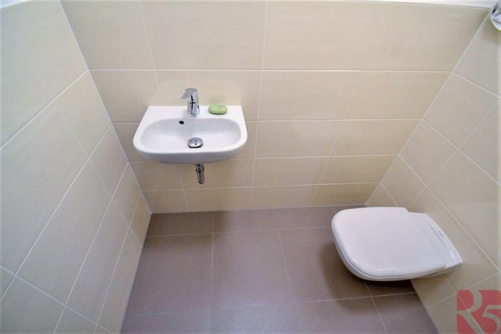 Pronájem bytu 2+kk, Praha - Žižkov, V zahrádkách, 61 m2