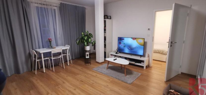 Pronájem bytu 2+kk, Praha - Michle, Pod Stárkou, 40 m2