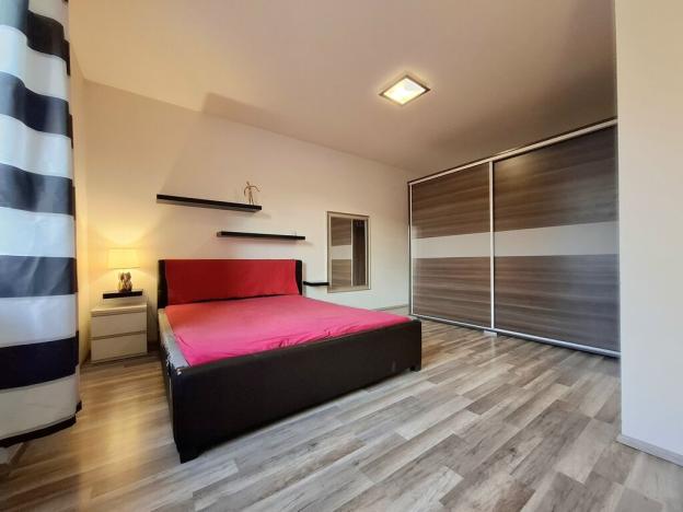 Pronájem bytu 2+kk, Hradec Králové, Střelecká, 65 m2