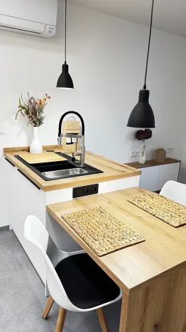 Pronájem bytu 2+kk, Pardubice, Na Třísle, 51 m2