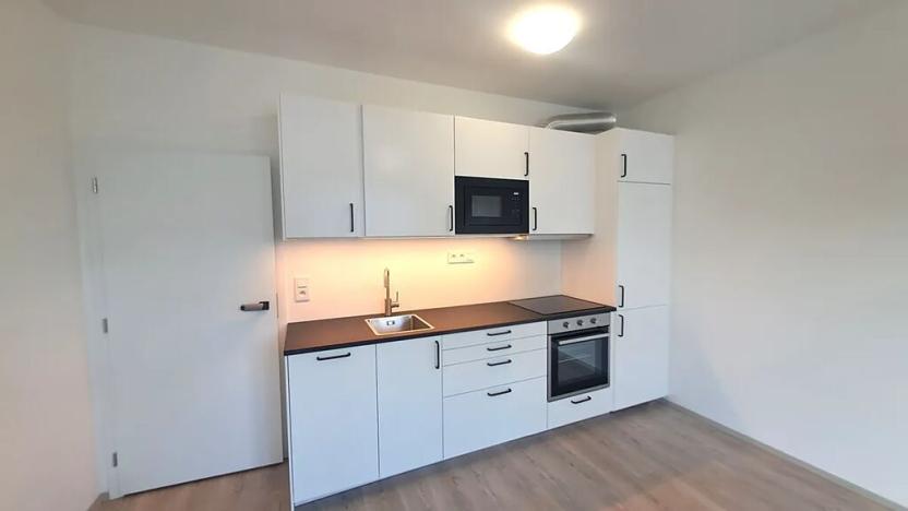 Pronájem bytu 2+kk, Praha - Hlubočepy, Fabiánové, 44 m2