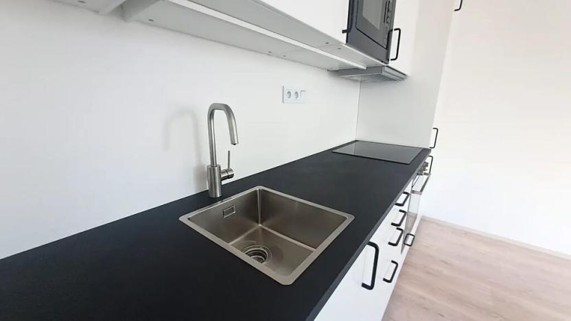 Pronájem bytu 2+kk, Praha - Hlubočepy, Fabiánové, 44 m2