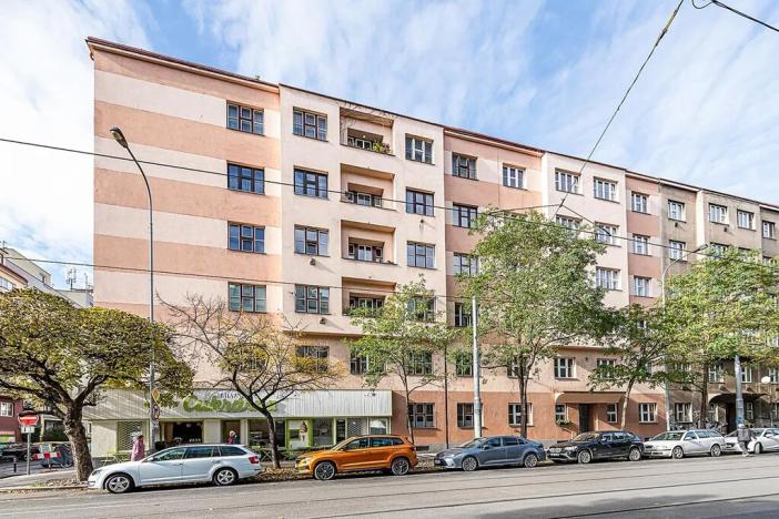 Pronájem bytu 1+1, Praha - Holešovice, Komunardů, 48 m2