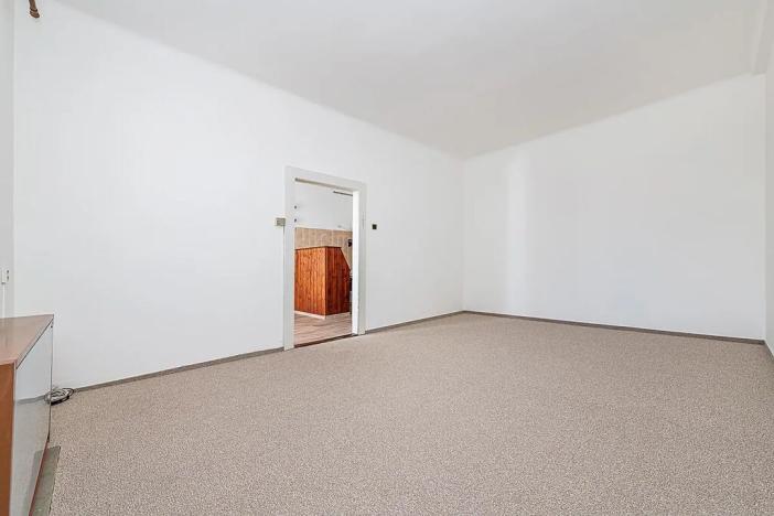 Pronájem bytu 1+1, Praha - Holešovice, Komunardů, 48 m2