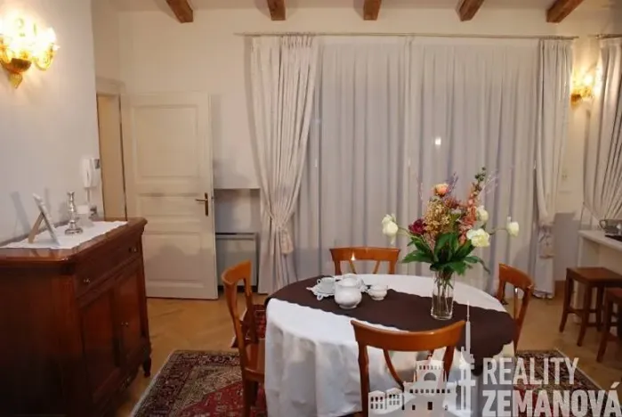 Pronájem bytu 3+kk, Praha - Vinohrady, Italská, 96 m2