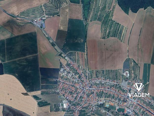 Prodej zahrady, Hluk, 900 m2