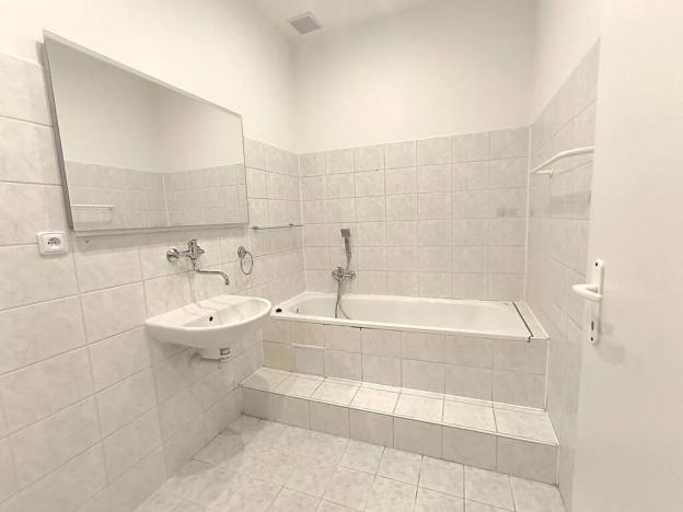 Pronájem bytu 3+1, Nový Bydžov, Třída B. Smetany, 97 m2