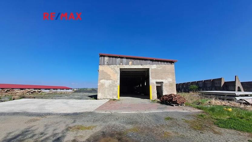 Prodej skladu, Dolní Chvatliny, 3690 m2