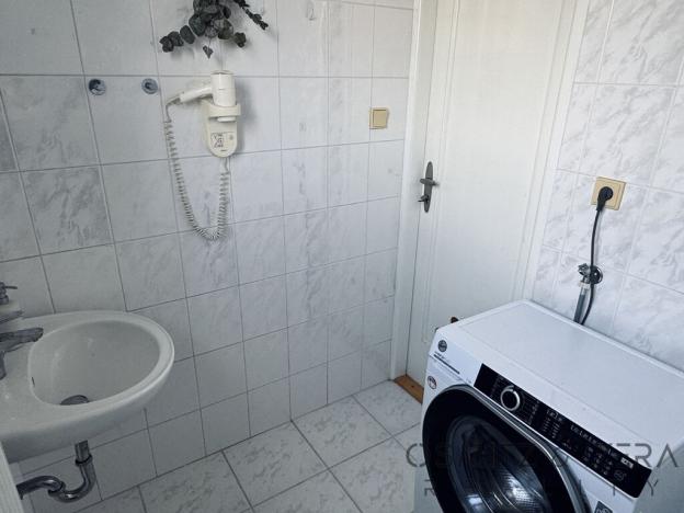 Pronájem bytu 1+1, Praha - Smíchov, Franty Kocourka, 55 m2