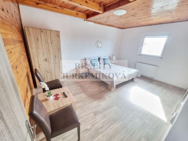 Prodej rodinného domu, Černá v Pošumaví, 200 m2