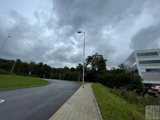 Prodej komerčního pozemku, Praha - Hloubětín, K Hutím, 2738 m2