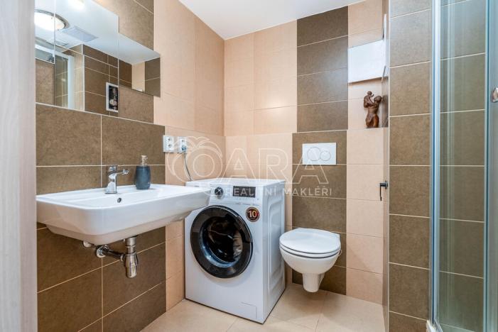 Pronájem bytu 1+1, Praha - Hostivař, plukovníka Mráze, 45 m2