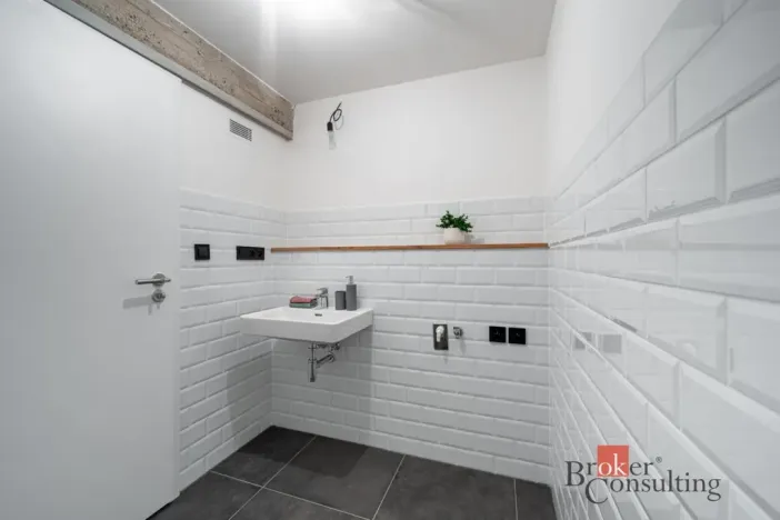 Pronájem bytu 3+kk, Praha - Vysočany, Kolbenova, 67 m2