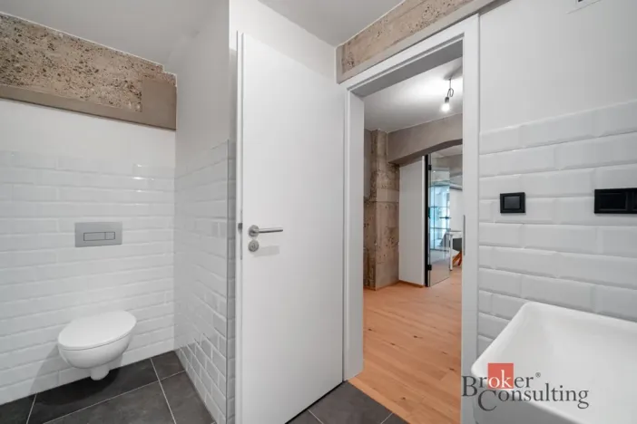 Pronájem bytu 3+kk, Praha - Vysočany, Kolbenova, 67 m2