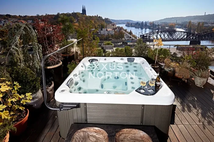 Pronájem bytu 6+kk a větší, Praha - Nové Město, Rašínovo nábřeží, 600 m2