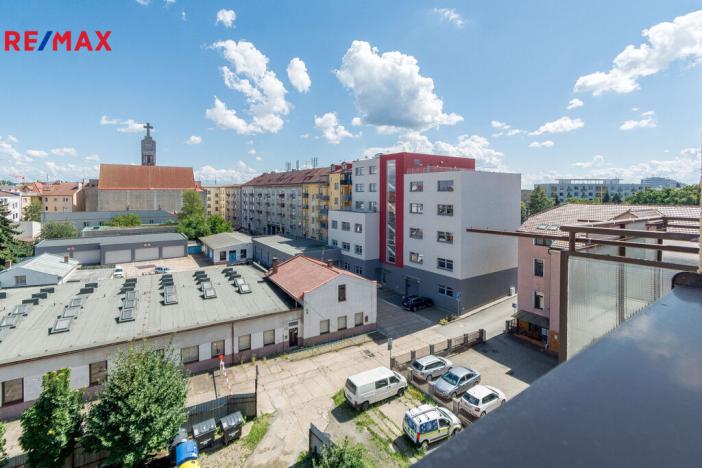 Prodej bytu 2+1, Hradec Králové - Pražské Předměstí, Puškinova, 62 m2