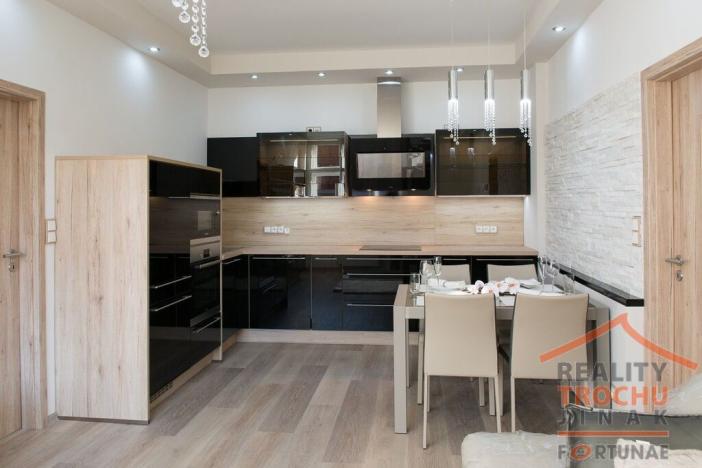 Pronájem bytu 2+kk, Hradec Králové, Mánesova, 62 m2