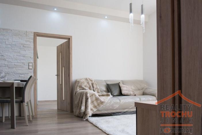 Pronájem bytu 2+kk, Hradec Králové, Mánesova, 62 m2