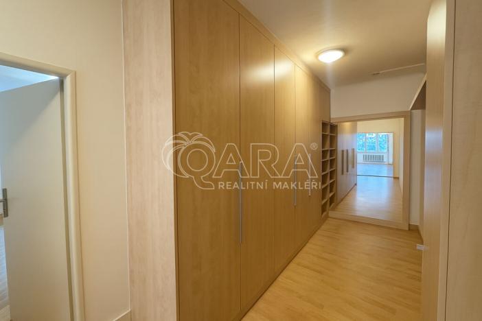 Pronájem bytu 3+1, Praha - Nové Město, Ke Karlovu, 90 m2