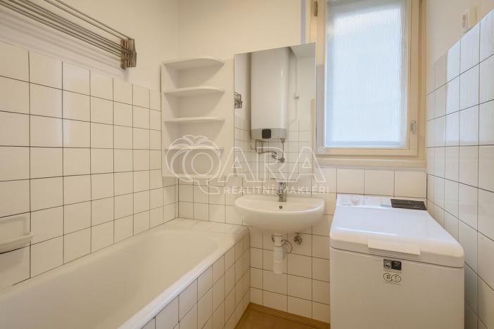 Pronájem bytu 3+1, Praha - Nové Město, Ke Karlovu, 90 m2