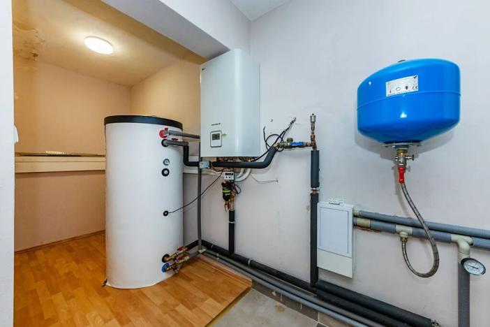 Prodej rodinného domu, Buš, 271 m2