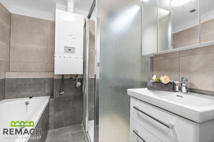 Pronájem bytu 2+1, Staré Město, Zerzavice, 61 m2