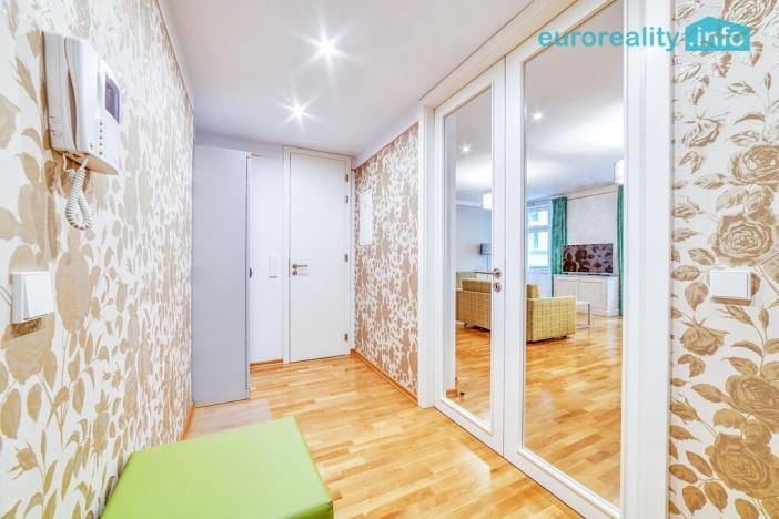 Pronájem bytu 2+kk, Mariánské Lázně, Masarykova, 80 m2