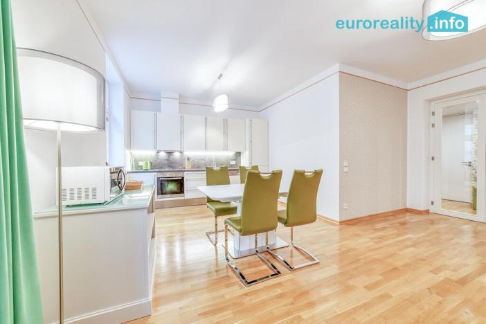 Pronájem bytu 2+kk, Mariánské Lázně, Masarykova, 80 m2