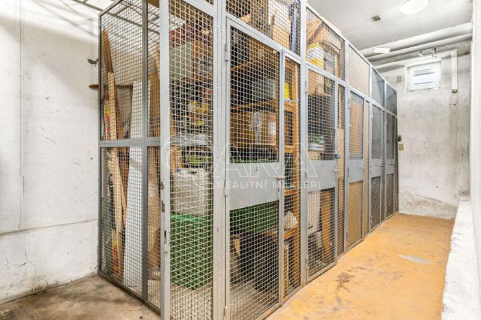 Prodej bytu 4+1, Praha - Chodov, Hněvkovského, 87 m2