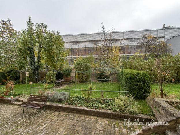 Pronájem bytu 1+1, Praha - Vršovice, Ruská, 43 m2