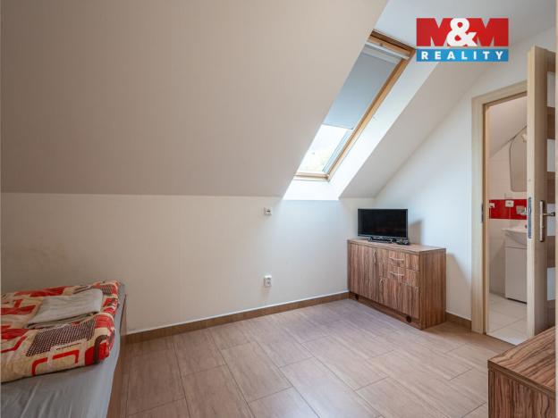 Pronájem atypického bytu, Divišov, Dalovská, 14 m2